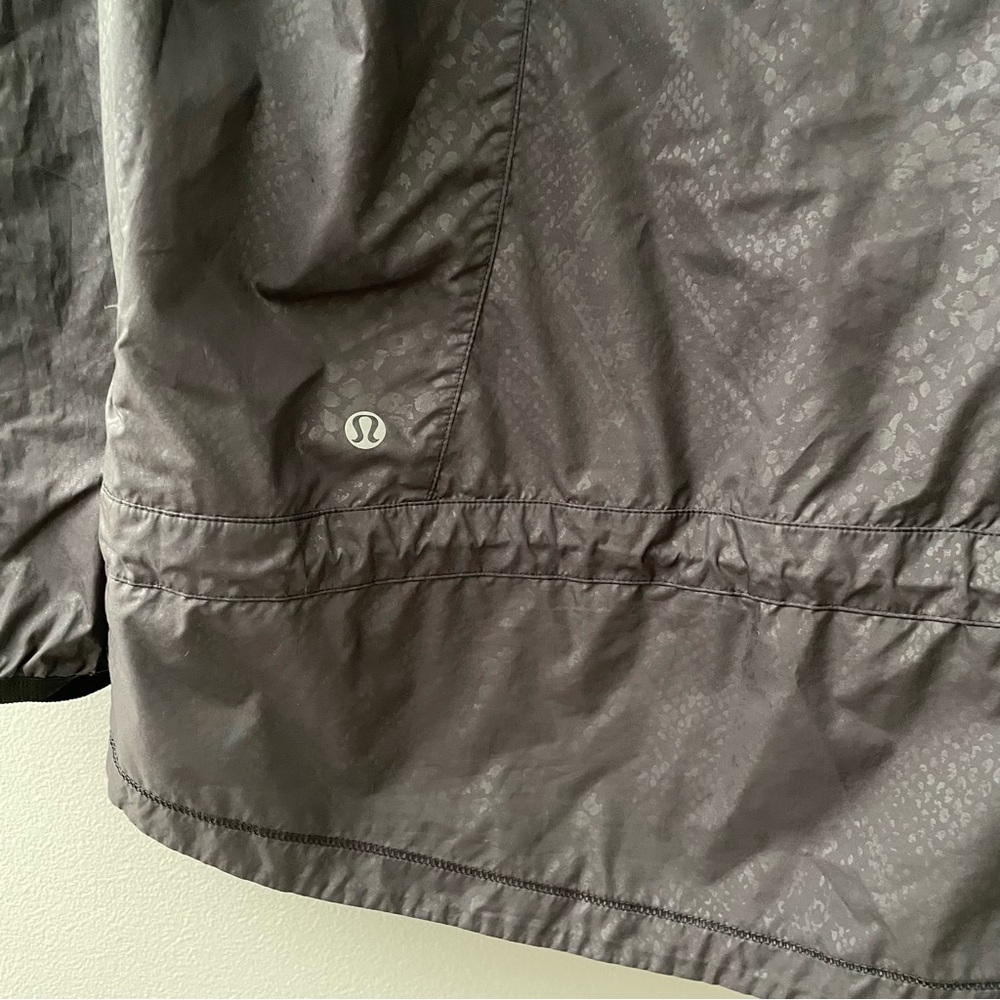 lululemon athletica Black Lightweight Hooded Windbreaker Jacket - Picture 14 of 16